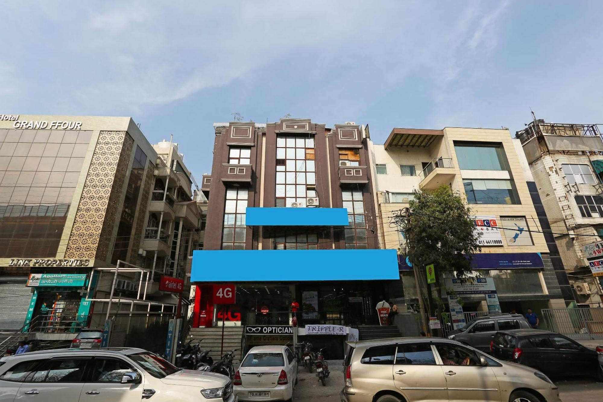 Oyo Flagship Hotel F Five نيودلهي المظهر الخارجي الصورة