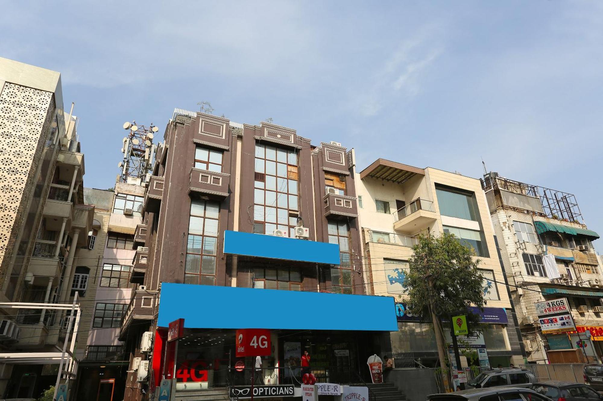 Oyo Flagship Hotel F Five نيودلهي المظهر الخارجي الصورة